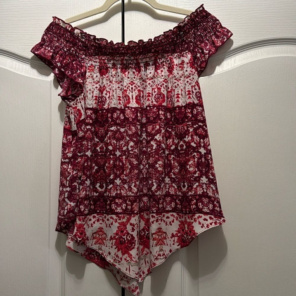 ABBELINE Floral Off the Shoulders Top
